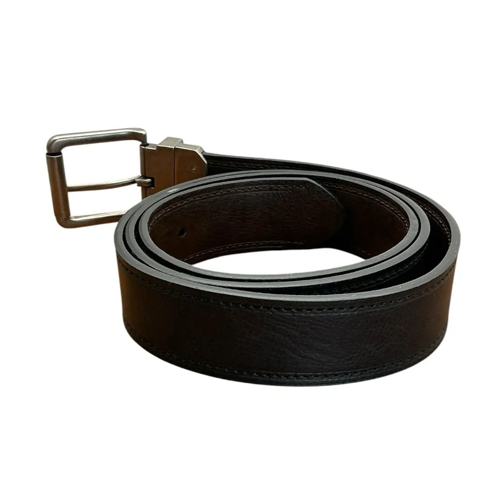 Levi's Black Leather‎ Belt with Metal Buckle vintage Size 42